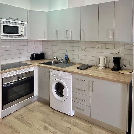 Lovely 1 Bed Apartment In Castle Harbour C108 Los Cristianos  Zewnętrze zdjęcie